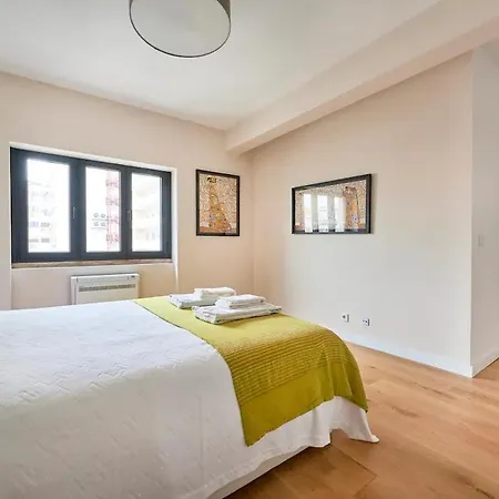 Apartamento Acolhedor Com 2 Quartos Daire Lisboa